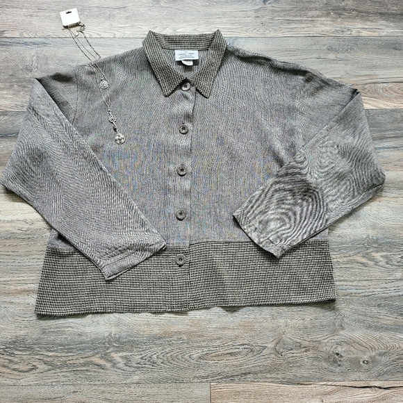 Kendall Creek Collections Vintage Top - Picture 9 of 13